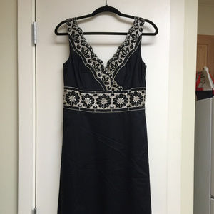NWT - Ann Taylor Floral Embroidered V-Neck Dress